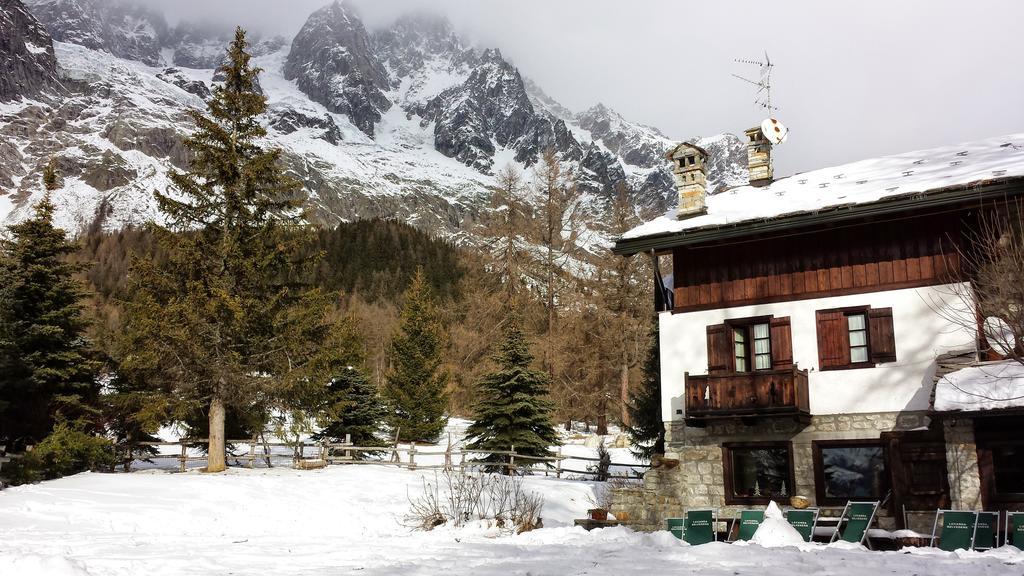 Hotel Locanda Belvedere Курмайор Екстериор снимка