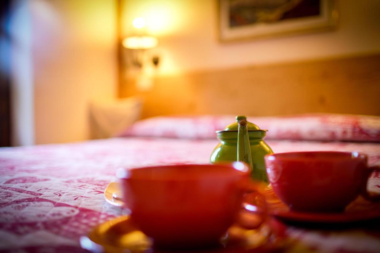 Hotel Locanda Belvedere Курмайор Стая снимка