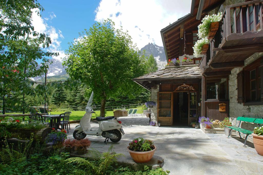 Hotel Locanda Belvedere Курмайор Екстериор снимка