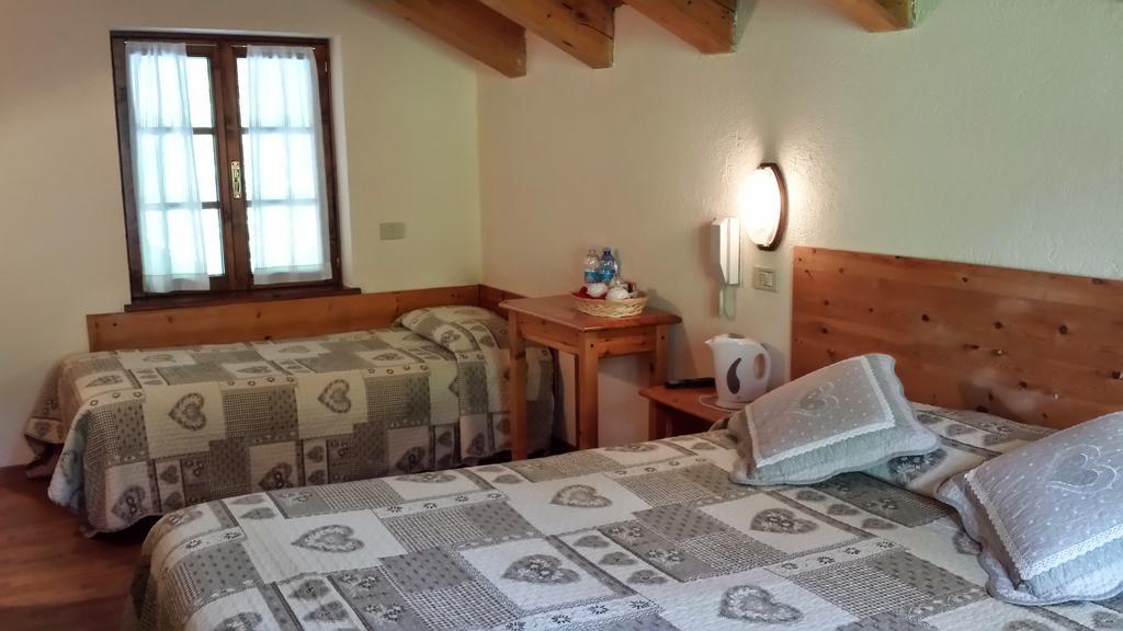 Hotel Locanda Belvedere Курмайор Стая снимка